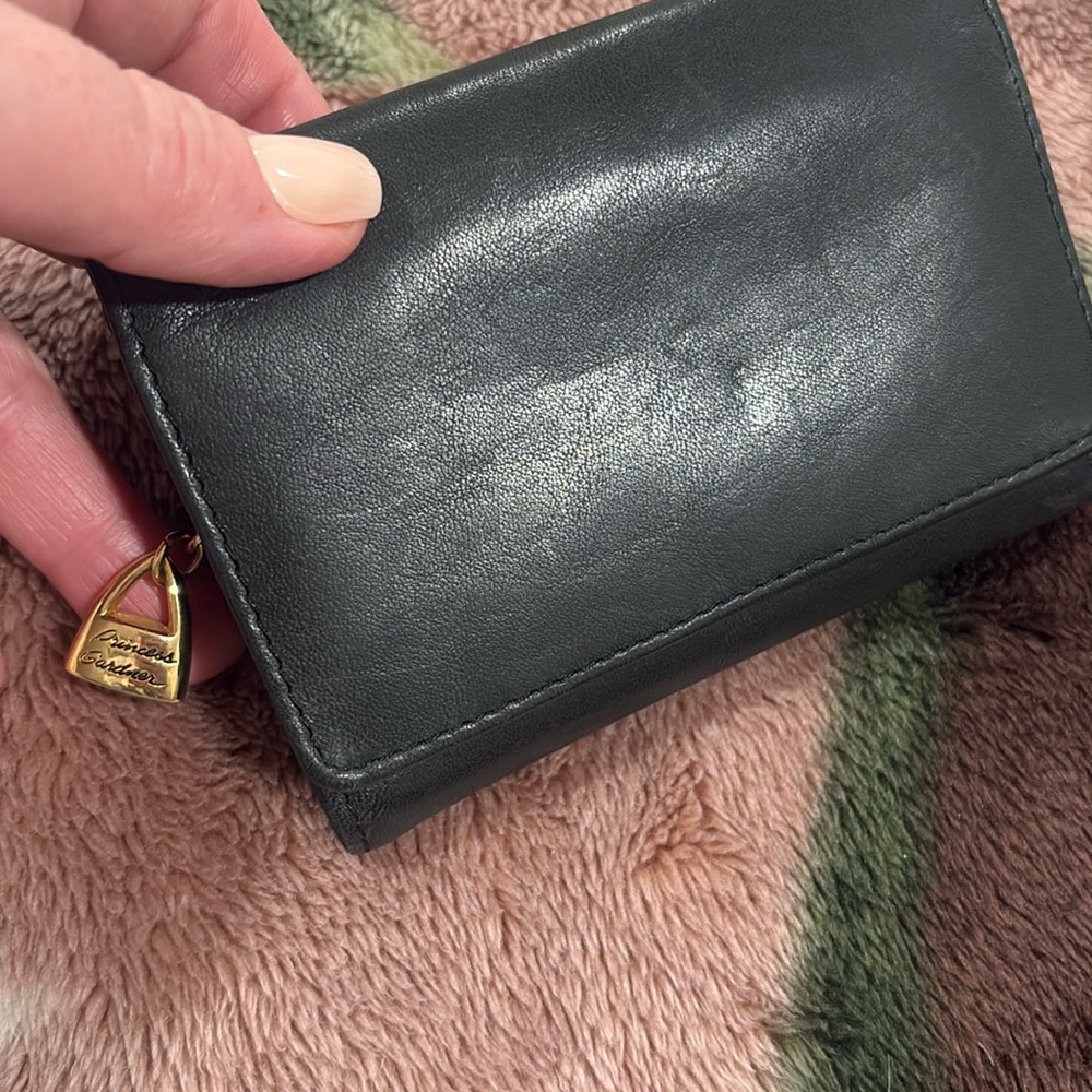Princess Gardner Leather Wallet Vintage